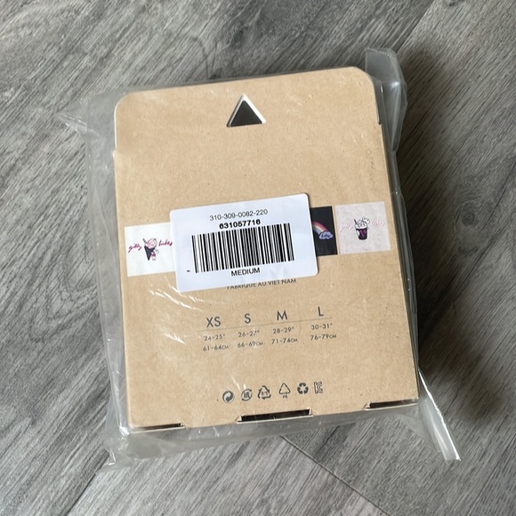 NWT Hollister Gilly Hicks Graphic Cotton Hiphugger Multipack, Multicolour - Picture 3 of 3